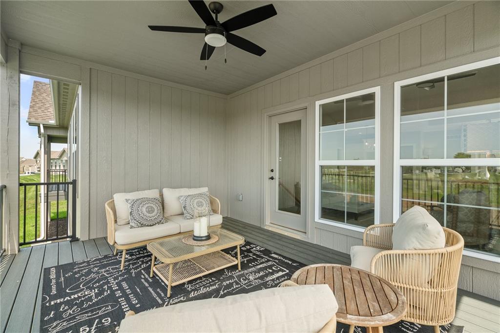 8268 Aurora Street Property Photo 41