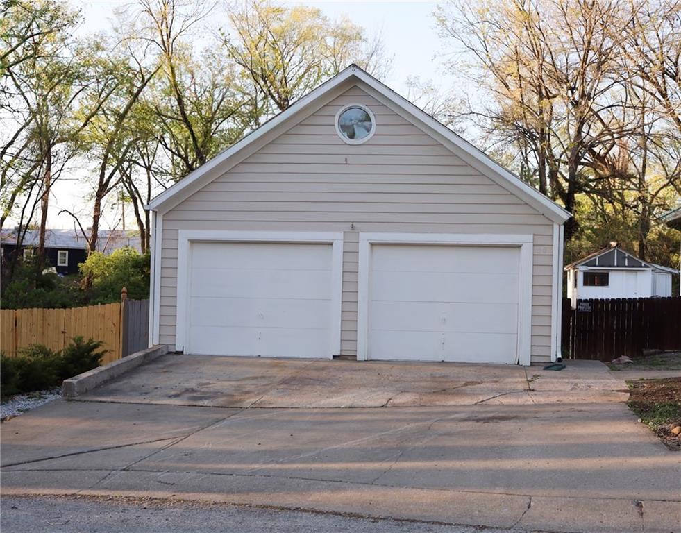 14 Cedar Street Property Photo 4