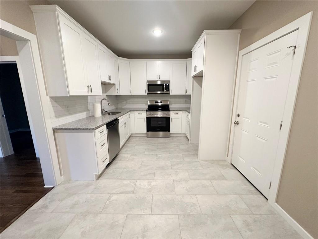 14 Cedar Street Property Photo 18