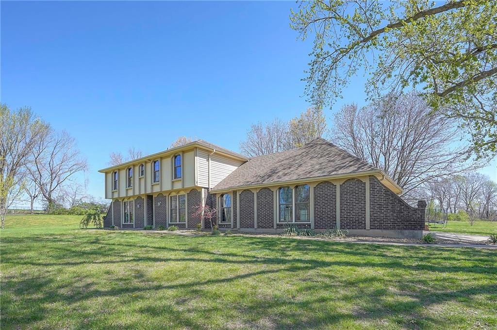12321 Fishing River Lane Property Photo 3
