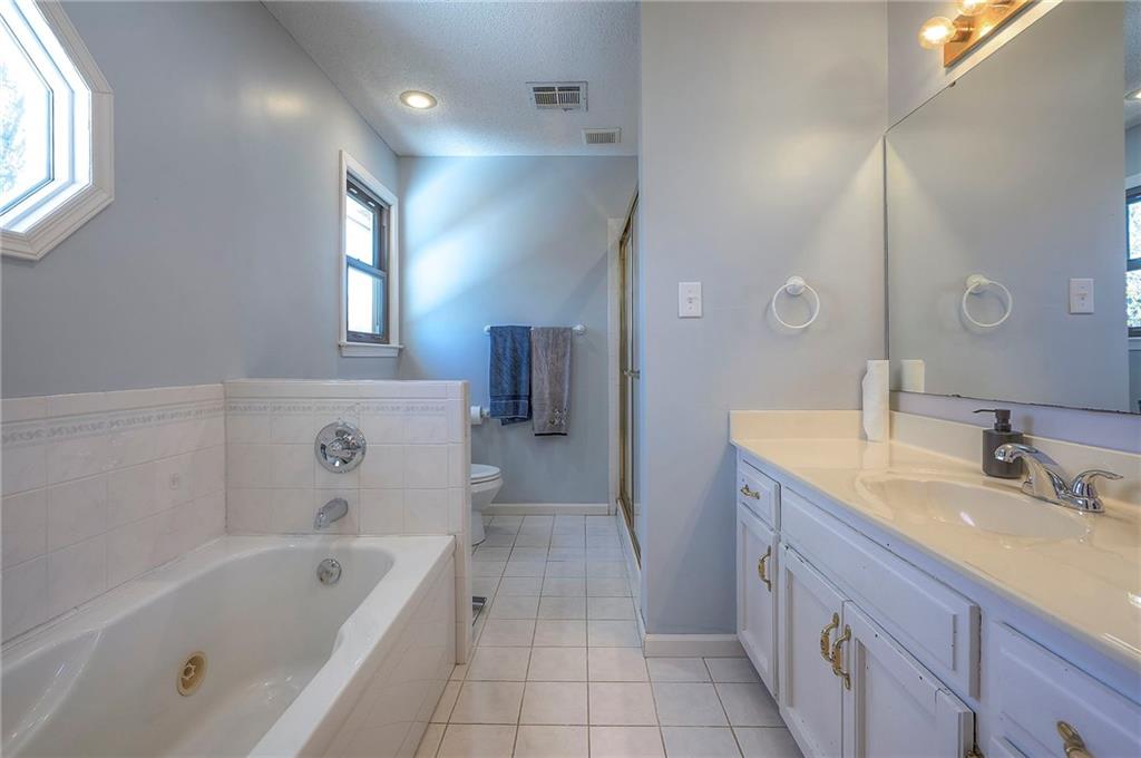 12321 Fishing River Lane Property Photo 24