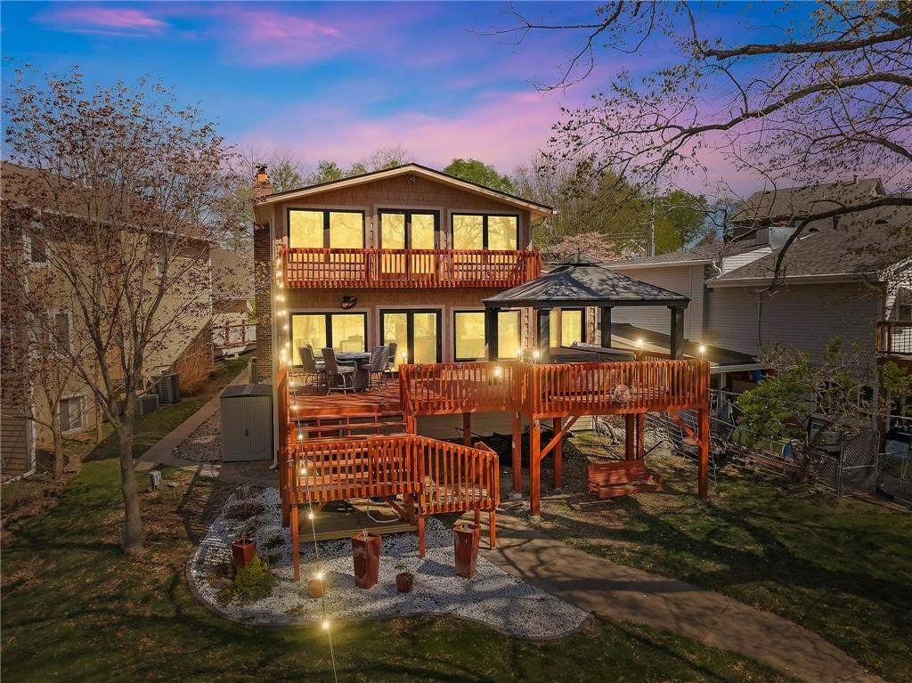 15 Emerald Shore Drive Property Photo