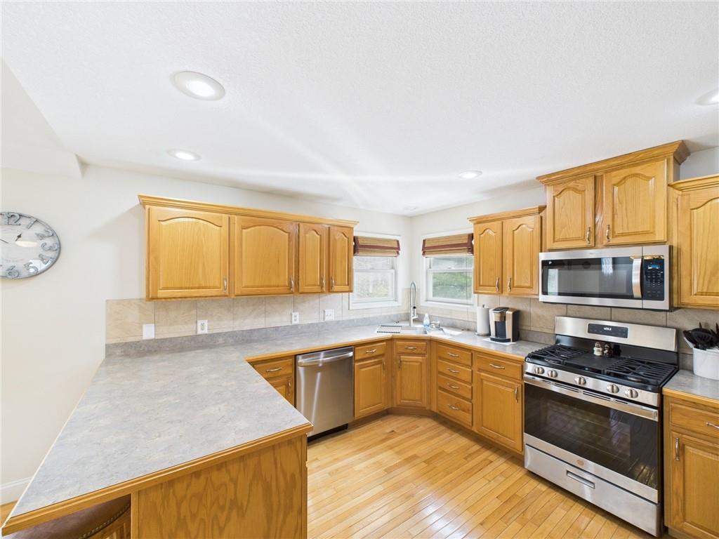 101 Hidden Pines Lane Property Photo 8