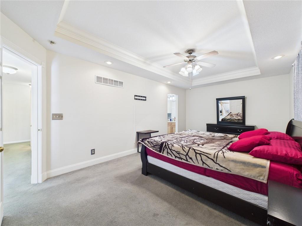 101 Hidden Pines Lane Property Photo 14