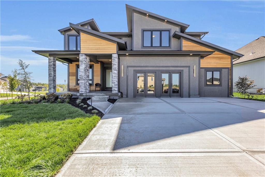 15291 W 161st Terrace Property Photo 1