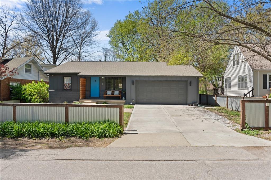 8116 Mercier Street Property Photo