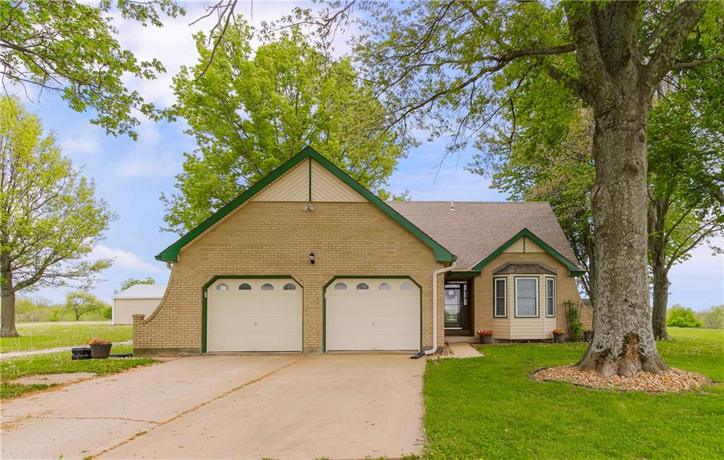 7622 Newton Road Property Photo