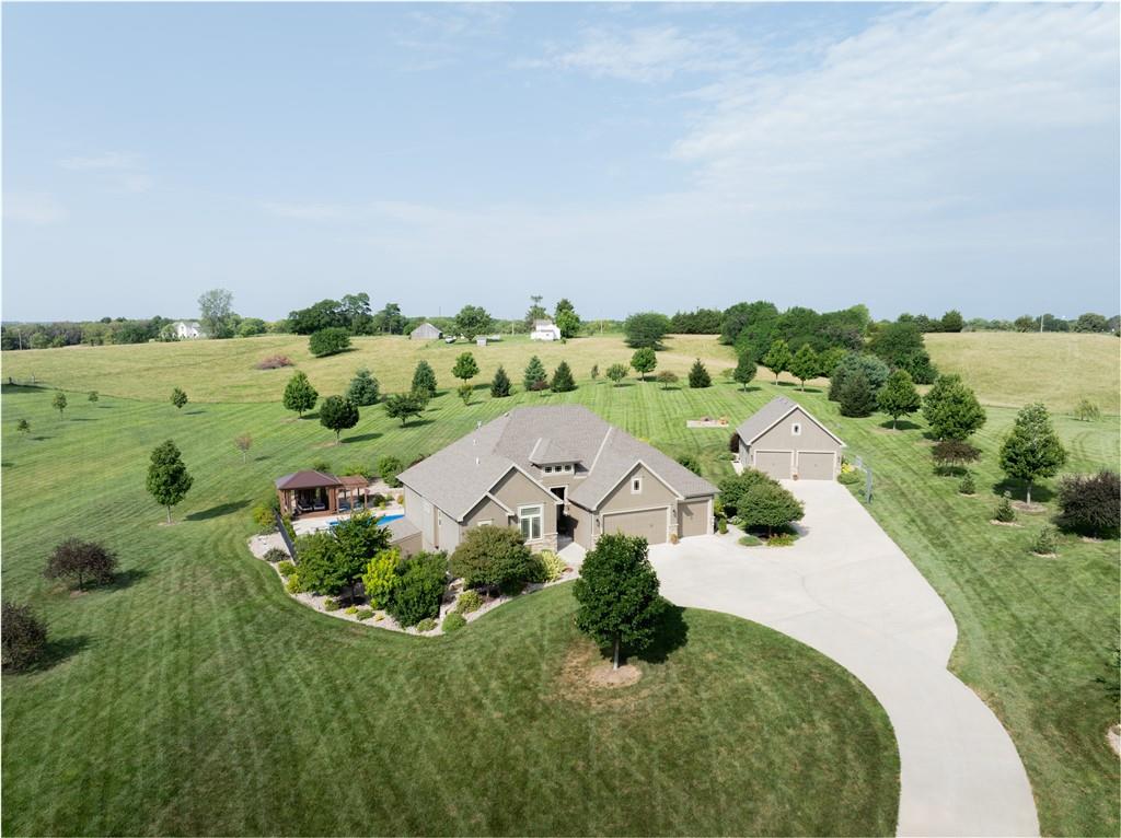 17560 Smith's Mill Road Property Photo 1
