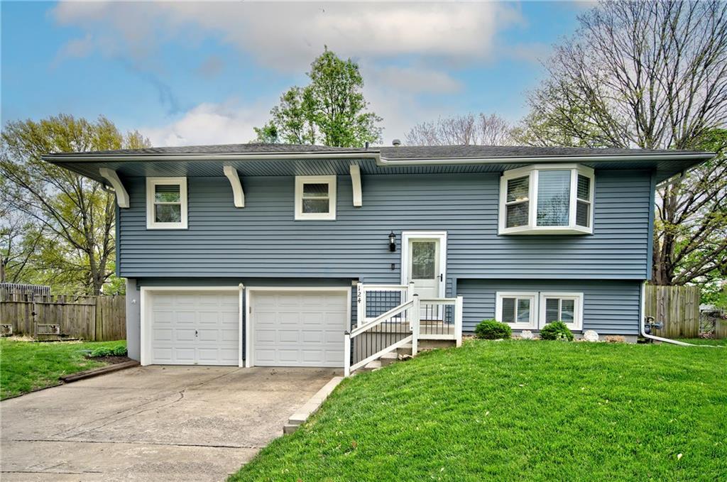 124 Se Westminister Road Property Photo