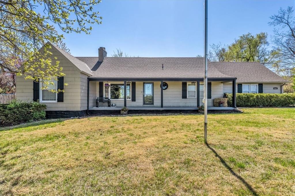 9501 Wornall Road Property Photo