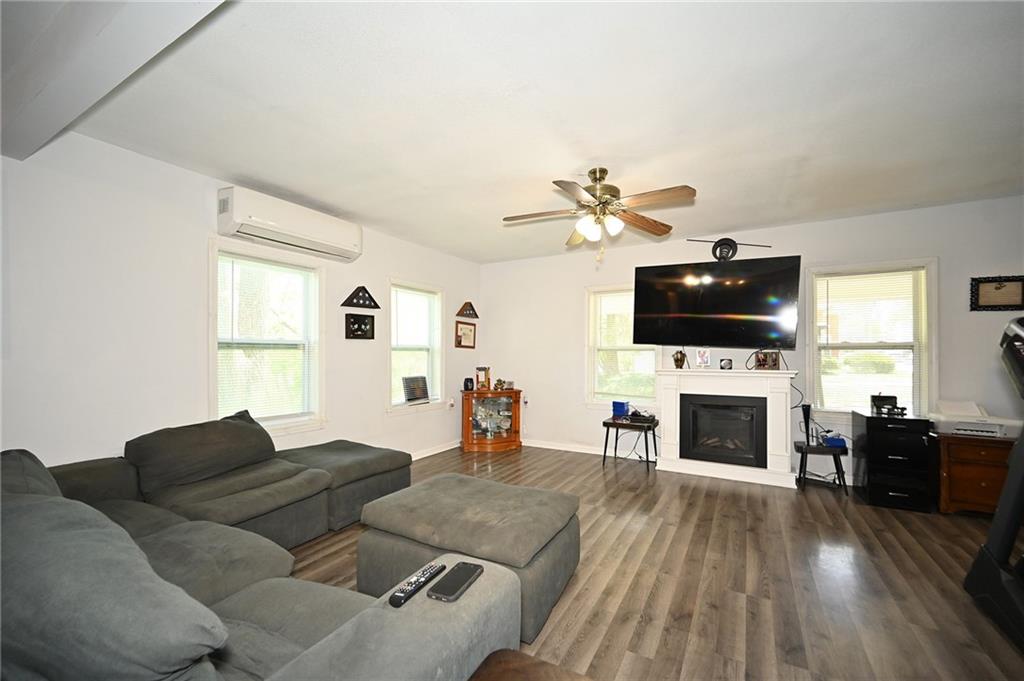 114 East Street Property Photo 5