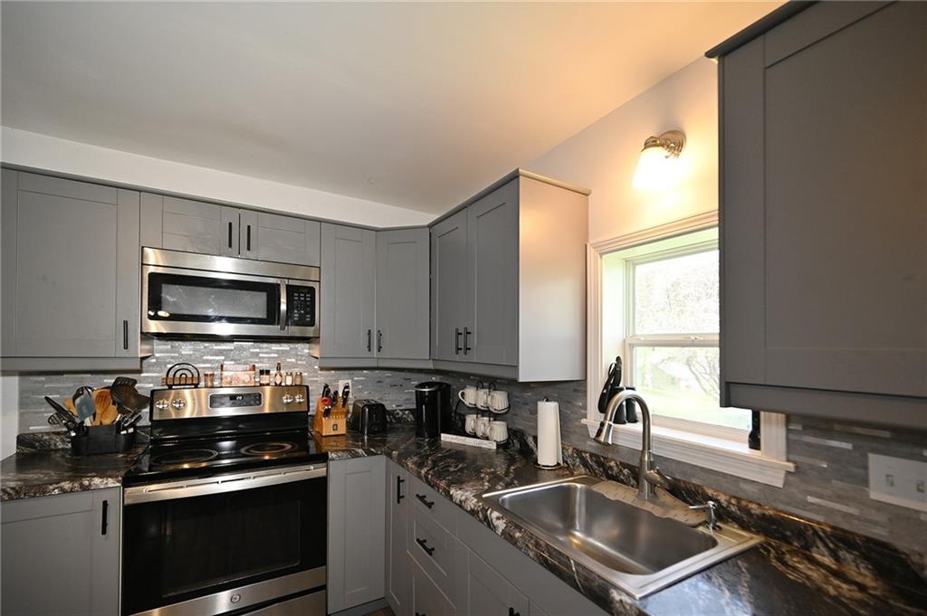 114 East Street Property Photo 10
