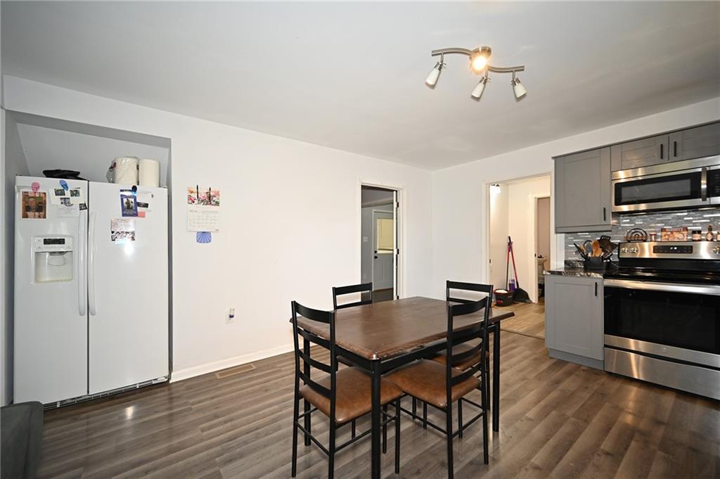 114 East Street Property Photo 12