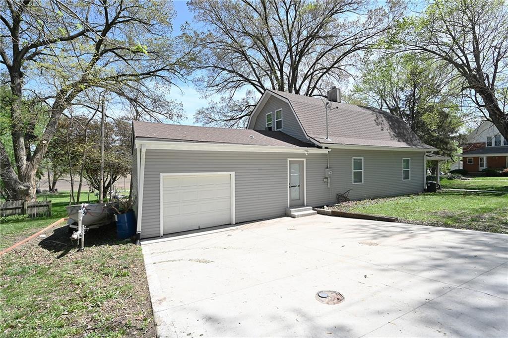 114 East Street Property Photo 32