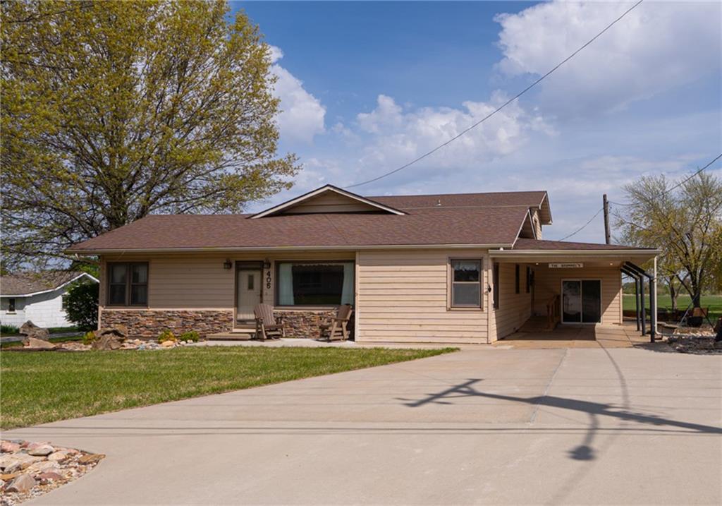 405 E Park Road Property Photo