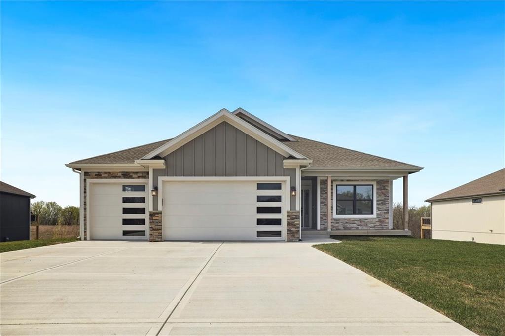 609 Blackhawke Drive Property Photo
