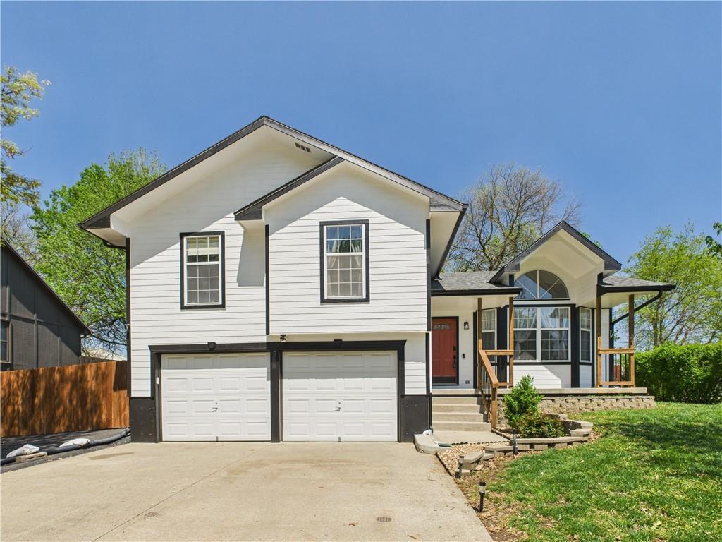 715 Chaucer Lane Property Photo