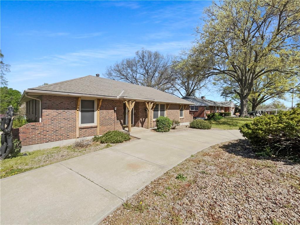 3214 S Hawthorne Avenue Property Photo 1