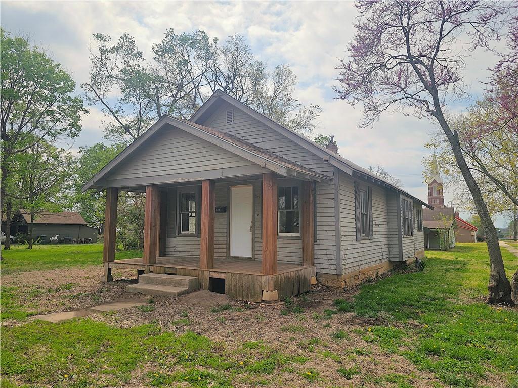 502 E 3rd Avenue Property Photo