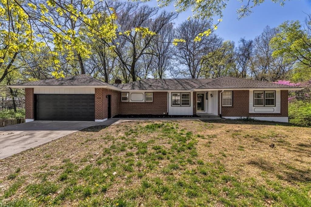1484 Hemlock Drive Property Photo
