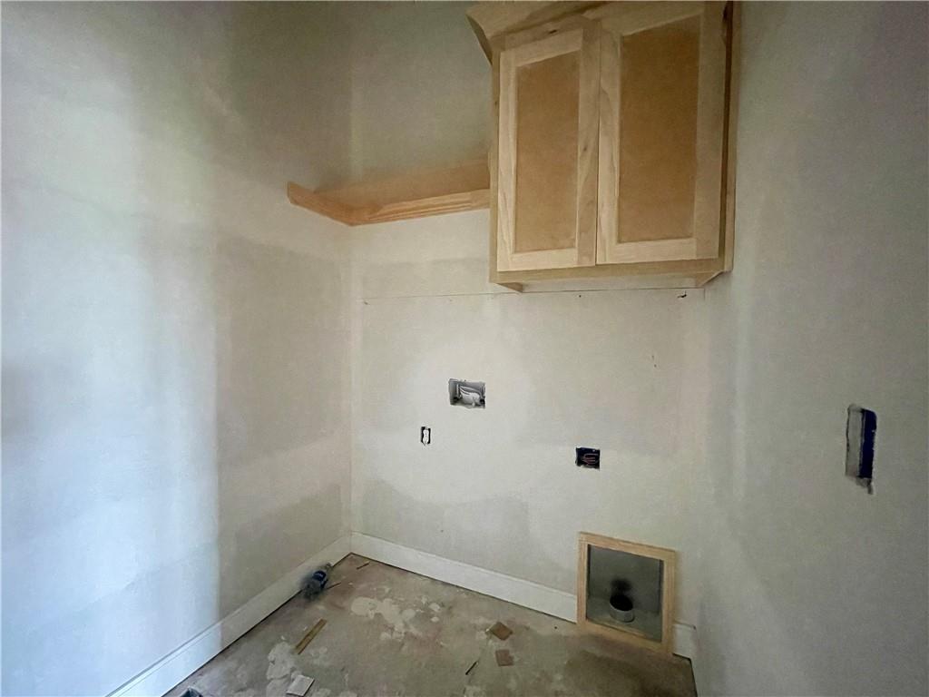 15399 W 161st Street Property Photo 9