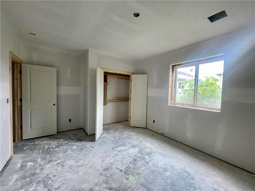 15399 W 161st Street Property Photo 11