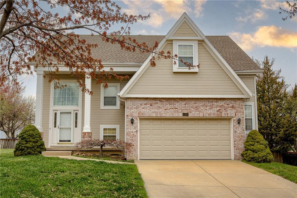 12407 England Street Property Photo