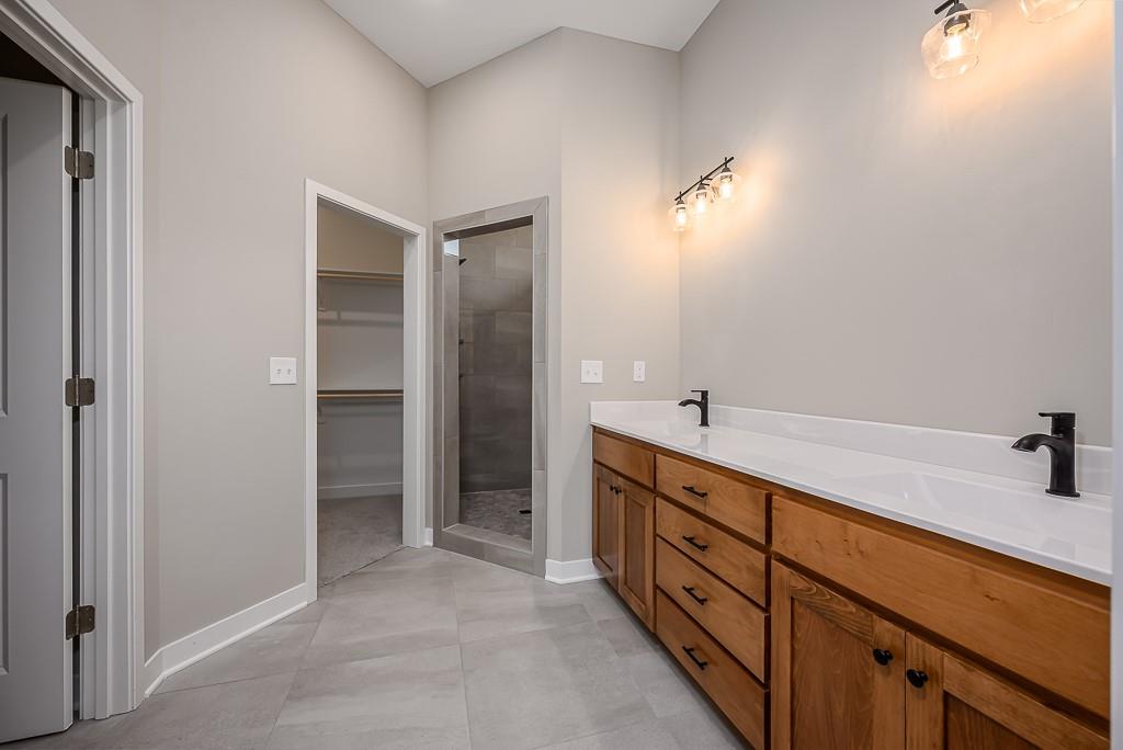 1714 N 162nd Circle Property Photo 11