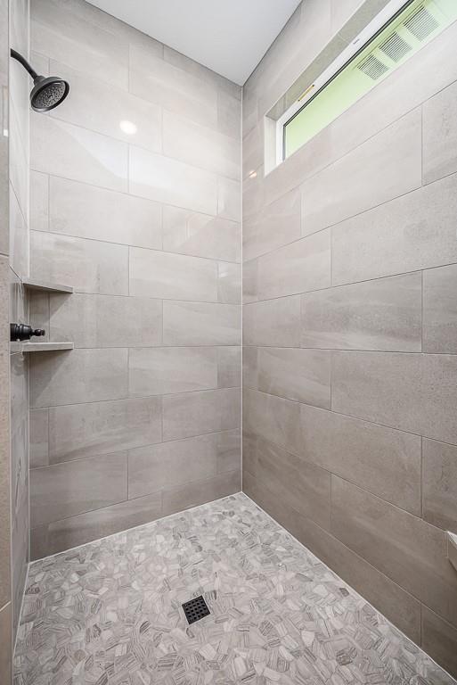 1714 N 162nd Circle Property Photo 12