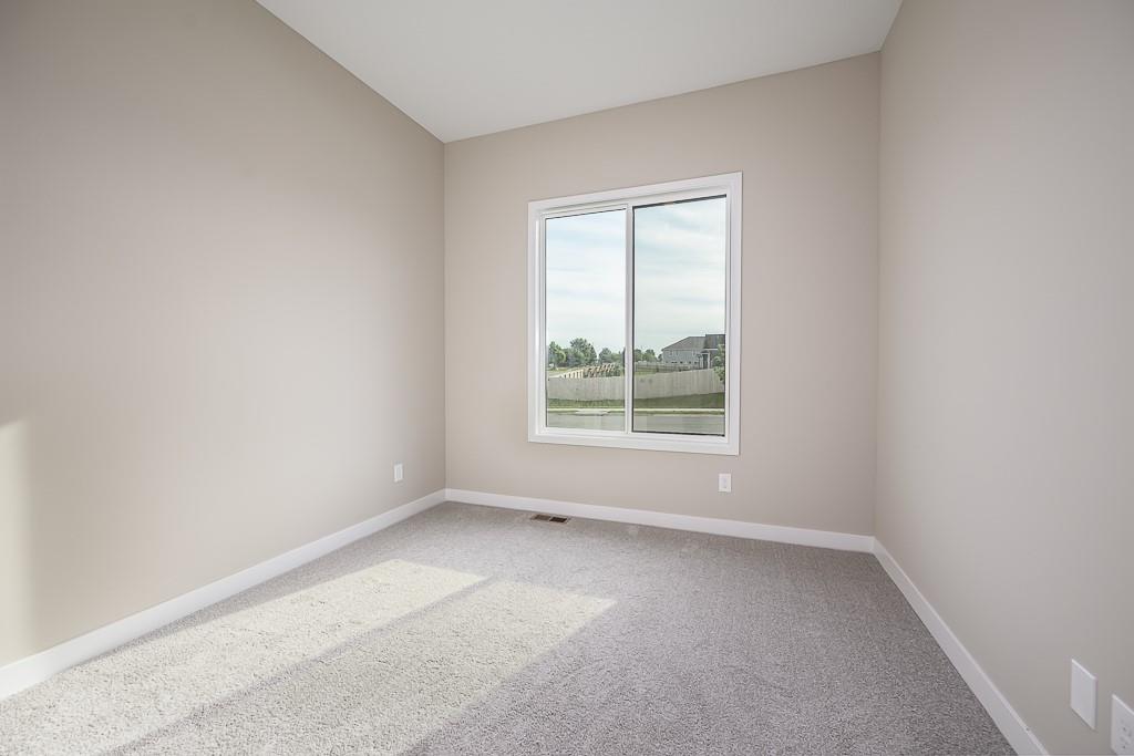 1714 N 162nd Circle Property Photo 16