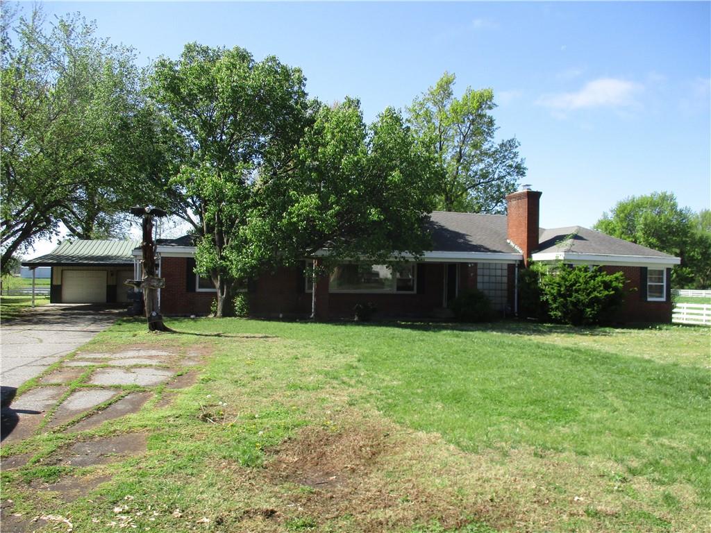 830 W Elm Street Property Photo