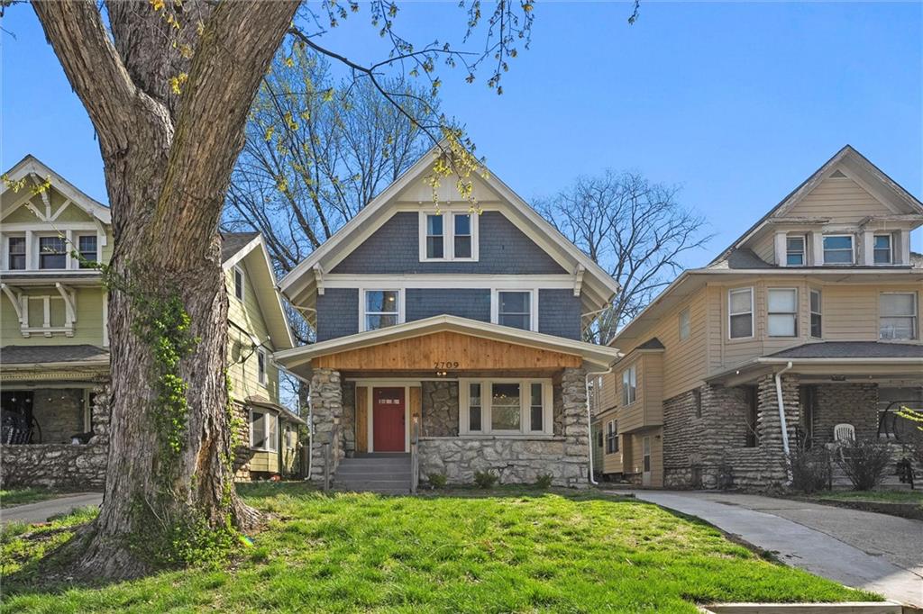 2709 Harrison Street Property Photo