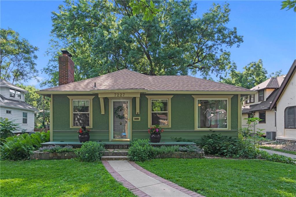 7227 Jefferson Street Property Photo 1