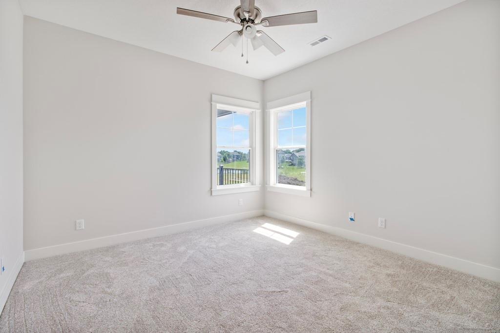 1811 Halls Creek Avenue Property Photo 22