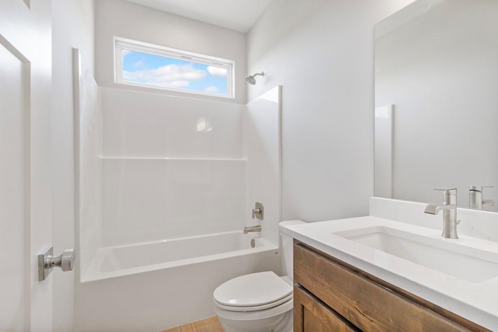 1811 Halls Creek Avenue Property Photo 24