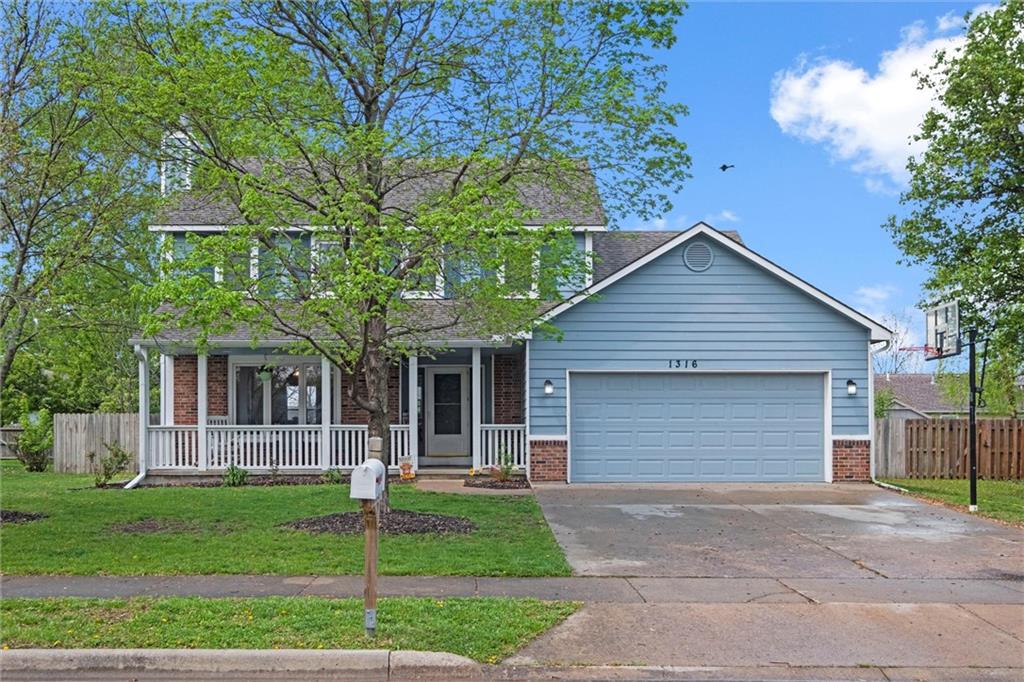 1316 S Redbud Street Property Photo 1