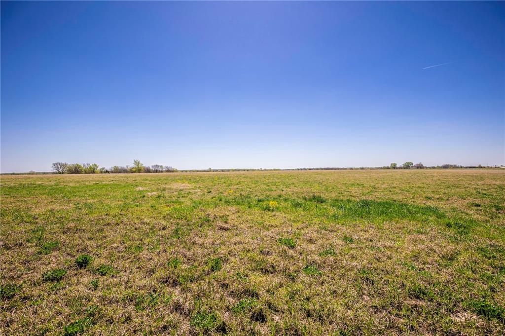 841 69 Highway Property Photo 5