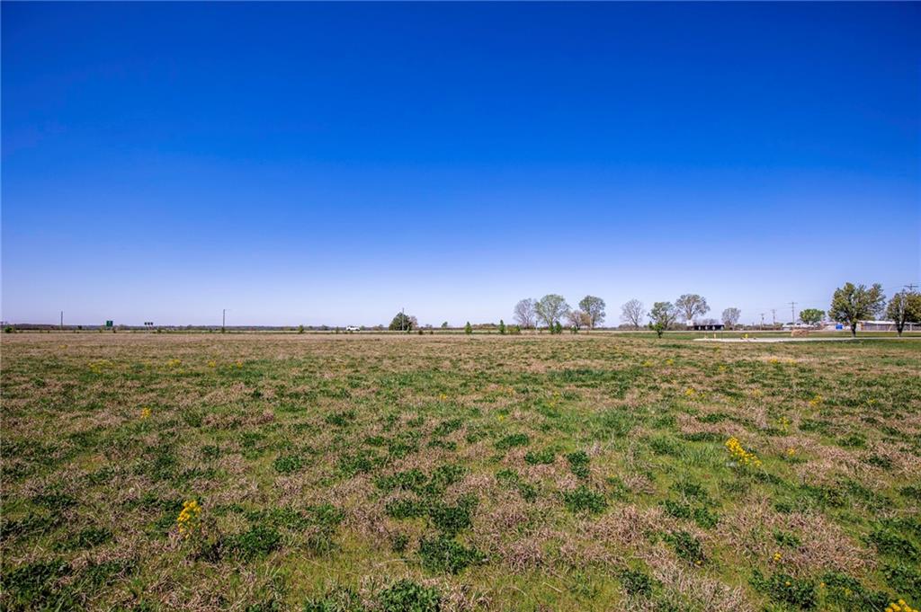 841 69 Highway Property Photo 7