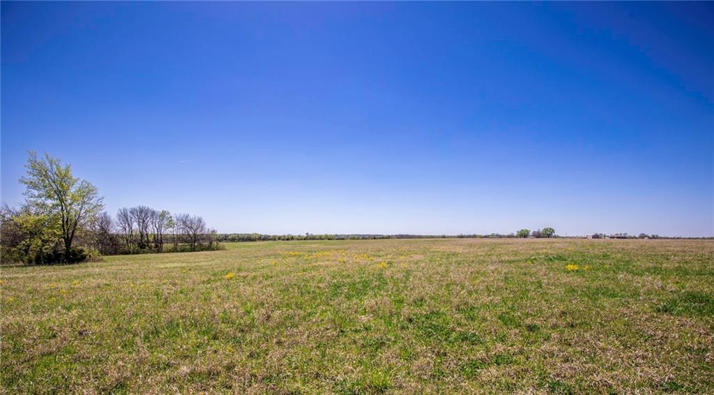 841 69 Highway Property Photo 9