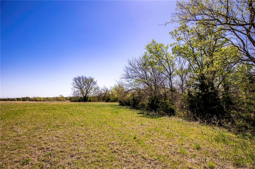 841 69 Highway Property Photo 11