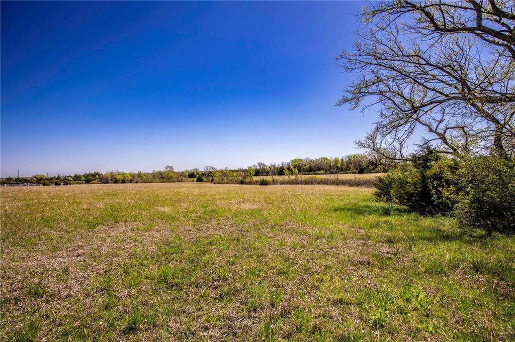 841 69 Highway Property Photo 15