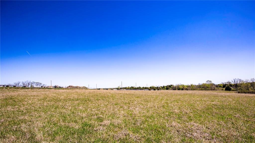 841 69 Highway Property Photo 17