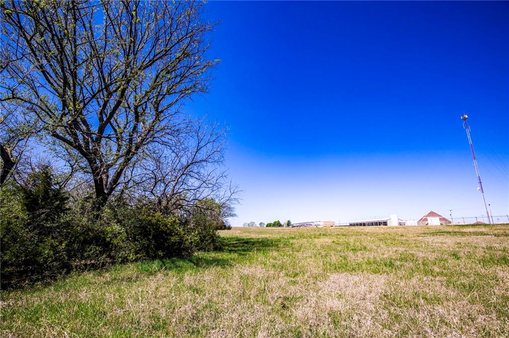 841 69 Highway Property Photo 18