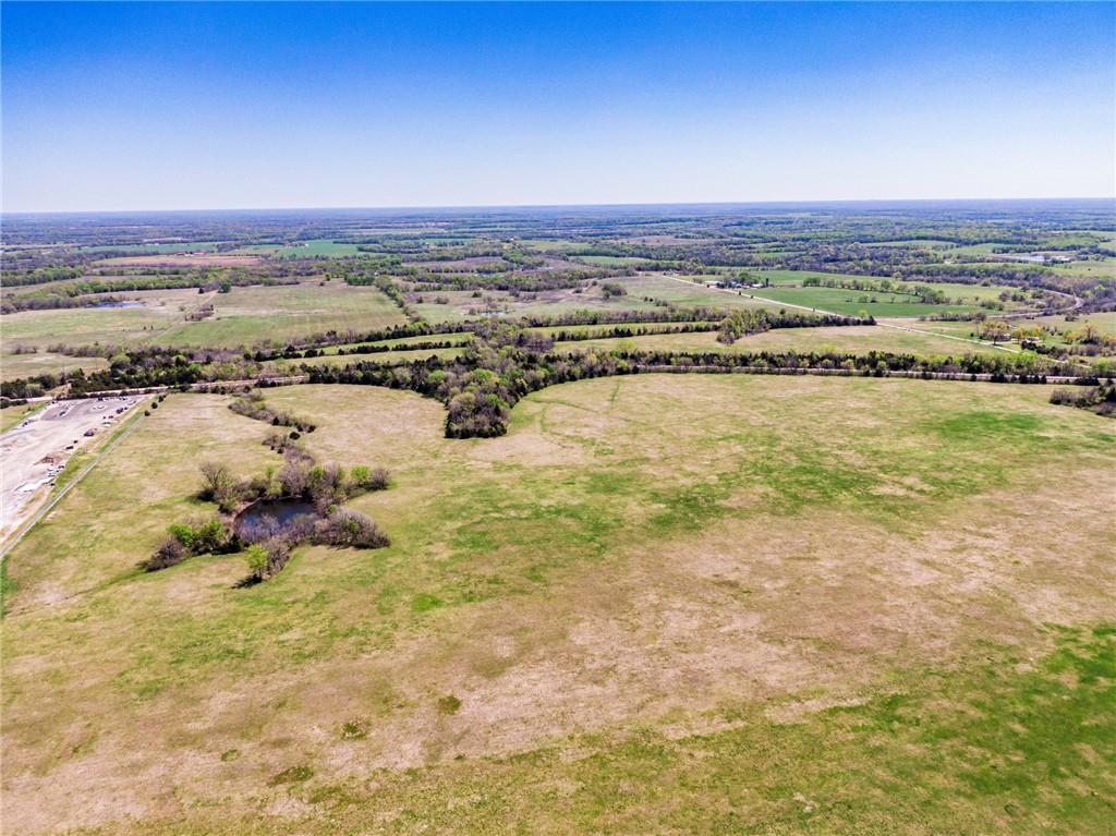 841 69 Highway Property Photo 26