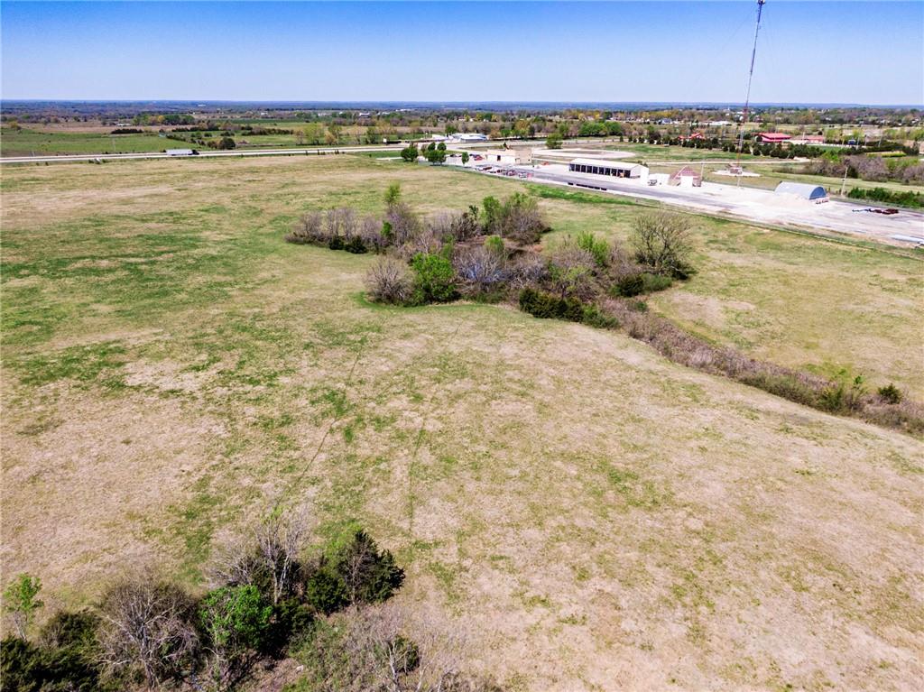 841 69 Highway Property Photo 32