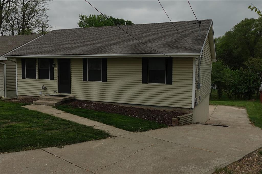 4724 N Oakley Avenue Property Photo