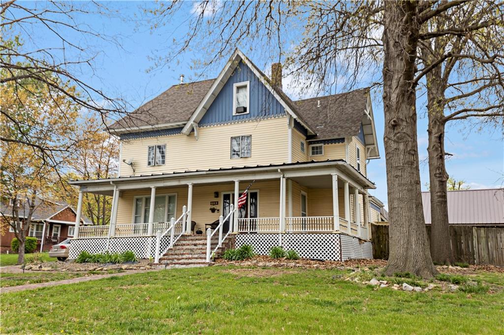 731 W 12th Street Property Photo