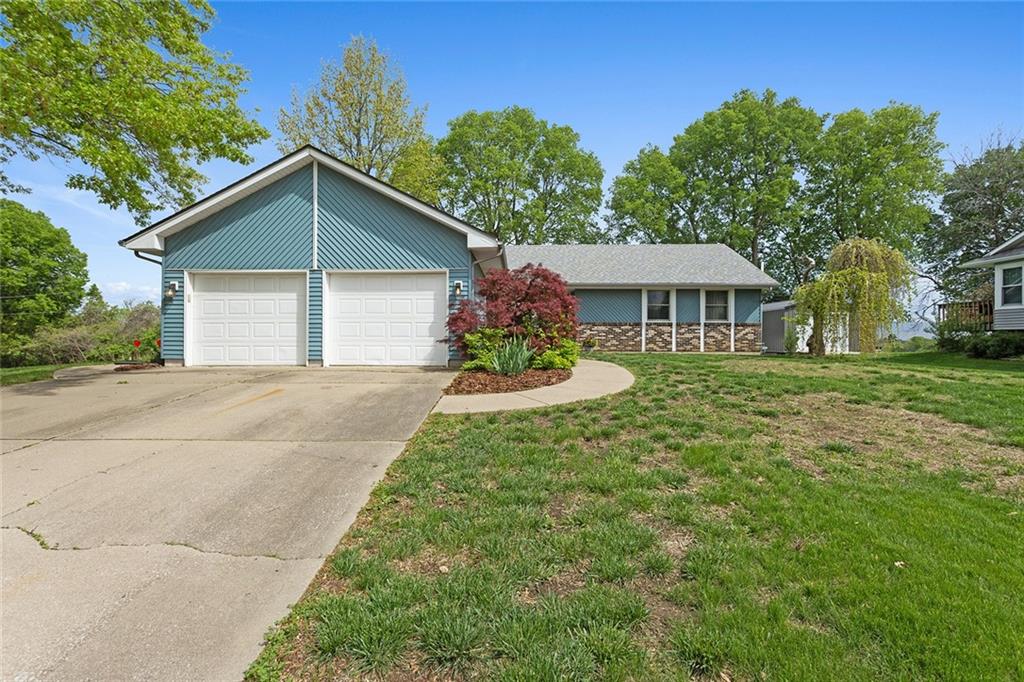 64058 Real Estate Listings Main Image