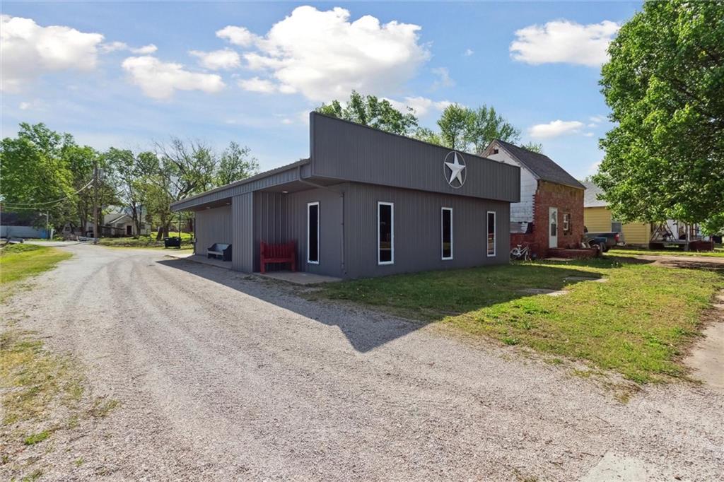 332 N 3rd Street Property Photo