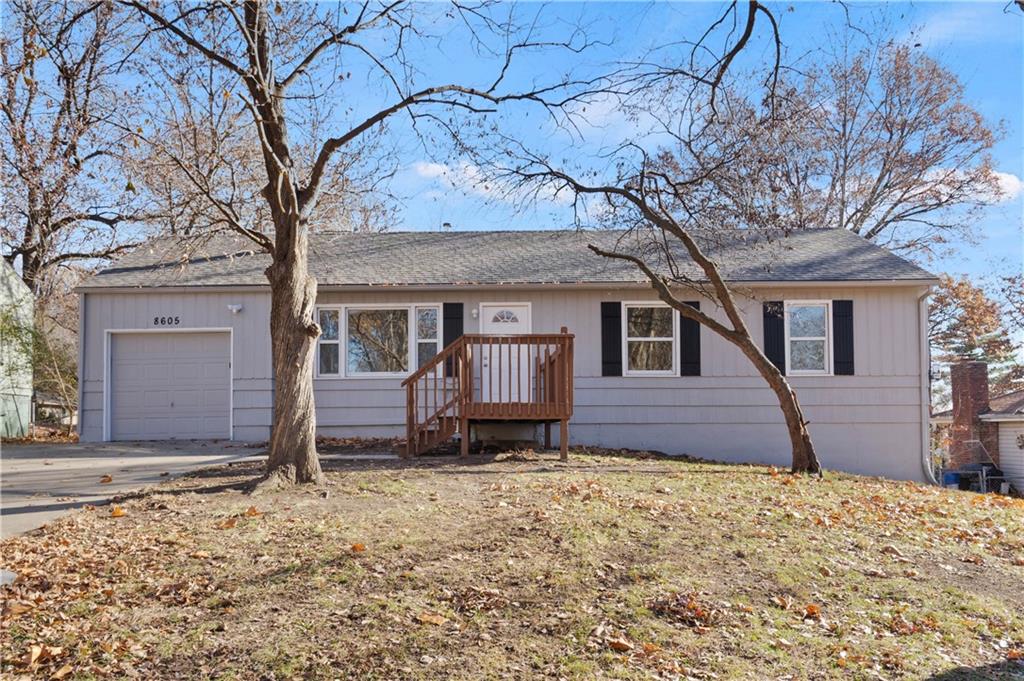8605 Spring Valley Road Property Photo 1